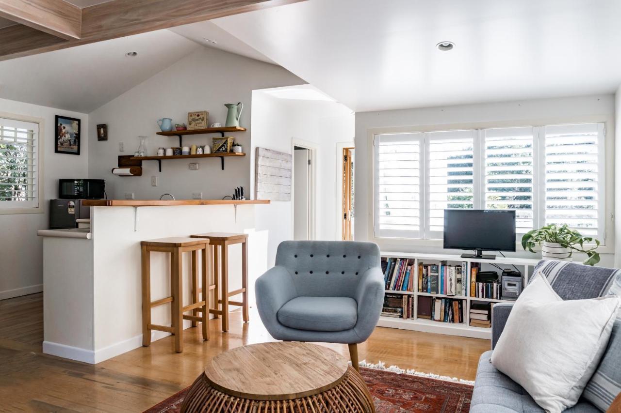 Kowhai Cottage & Studio Raglan Exterior photo